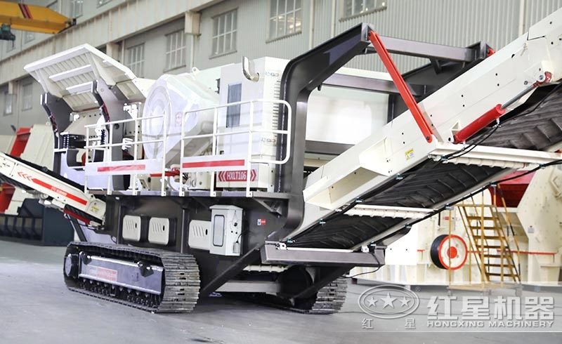 履帶式移動(dòng)破碎機(jī)，全液壓驅(qū)動(dòng)，操作更智能