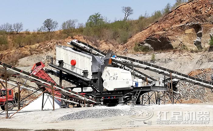 移動鵝卵石石籽機現(xiàn)場