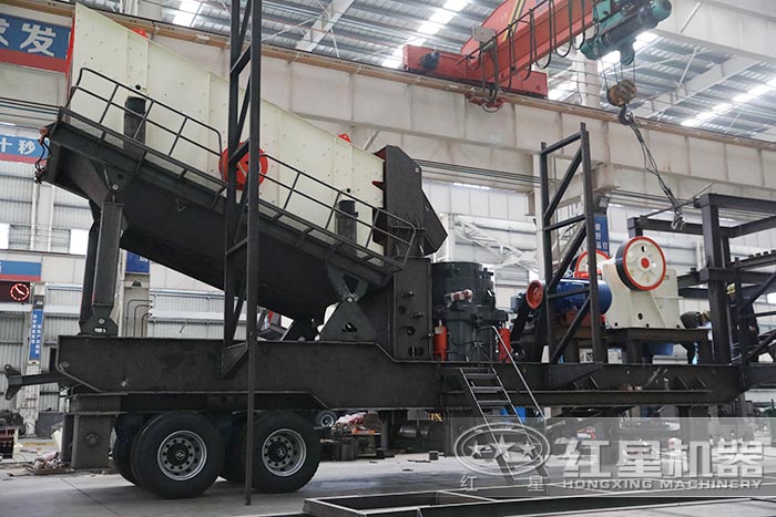 紅星廠家靈活作業(yè)的石子機(jī)生產(chǎn)車間