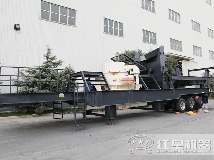 沖擊式移動破碎機(jī)