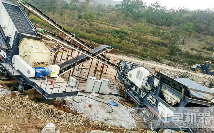 輪胎式建筑垃圾再生處理生產(chǎn)線(xiàn)現(xiàn)場(chǎng)