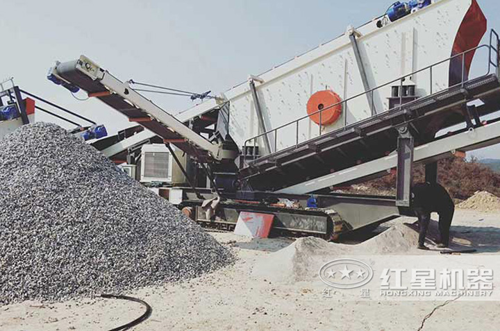 山西細碎履帶移動破碎機現(xiàn)場